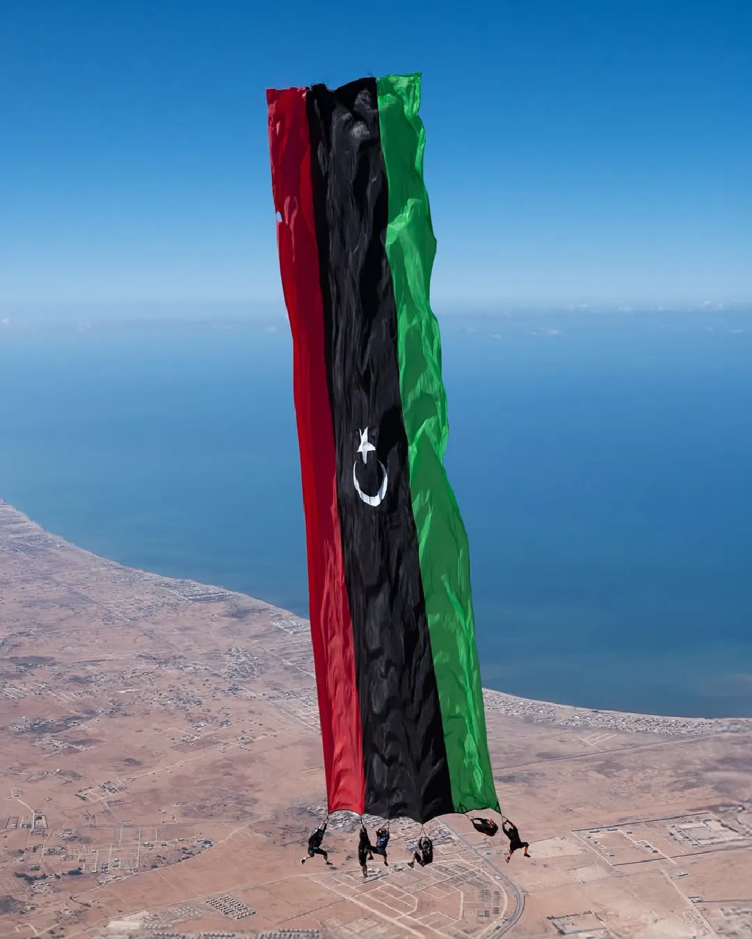 Largest Parachute Flag Flown